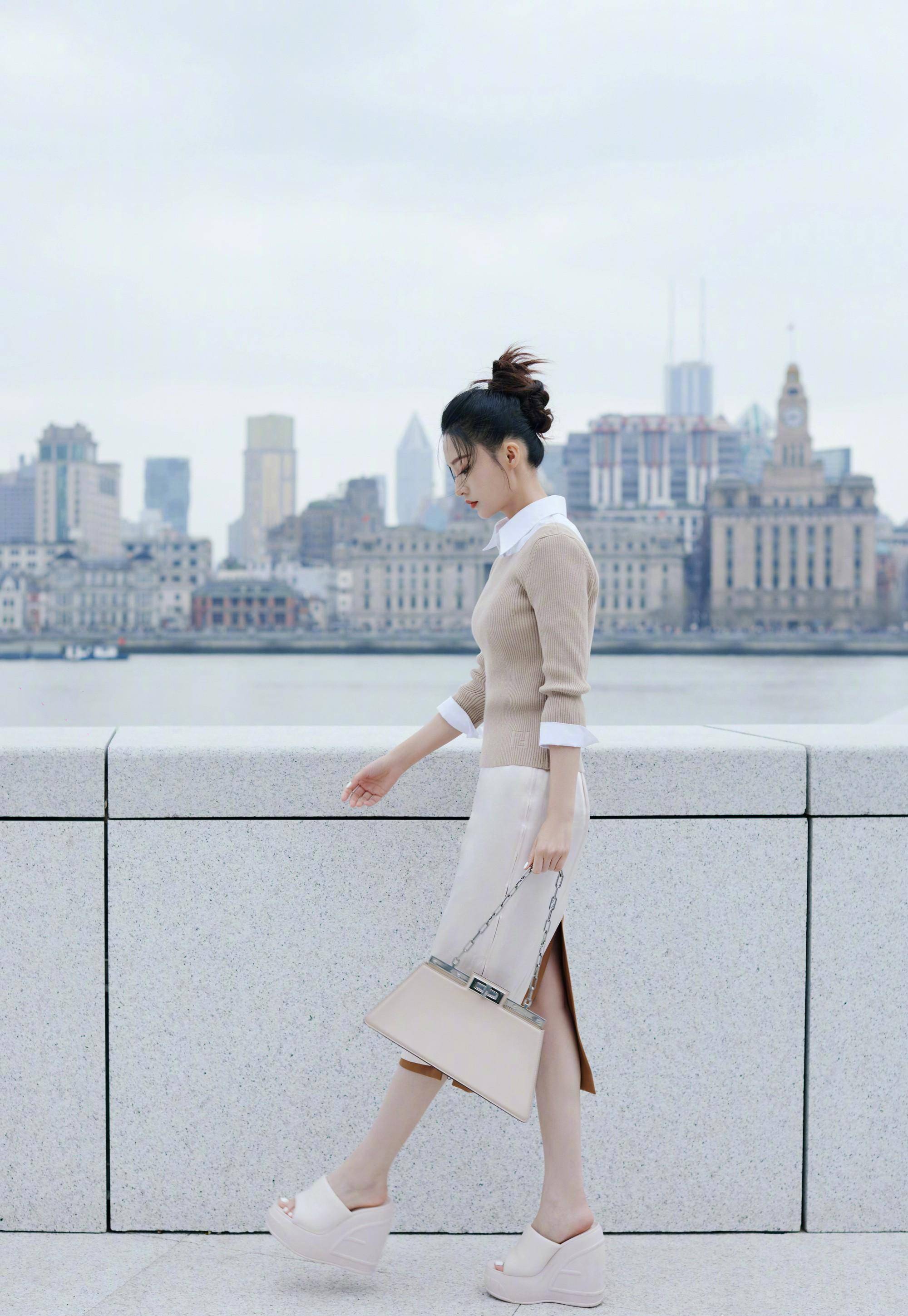 李沁体重有没有90斤,这样的体重能火爆吗?_明星_网友_气质