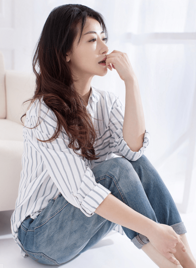 "天灵盖"的破洞牛仔裤,陈紫函的病号服,网友:时尚无双_紫涵_魅力_女神