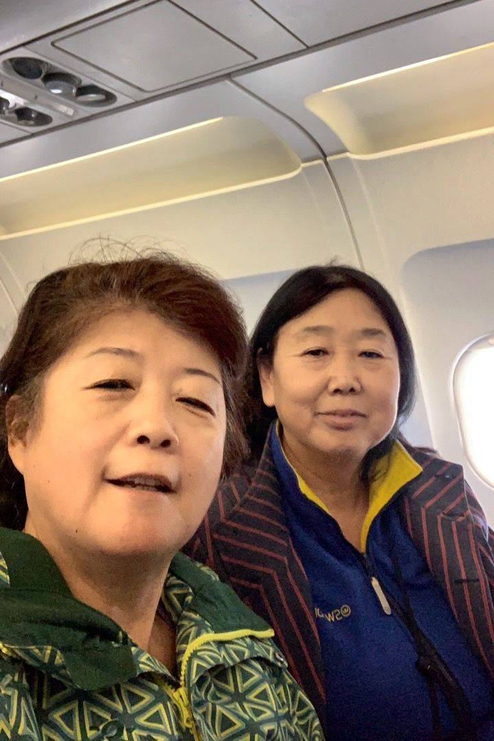 62岁的两个中国大妈,在2019年3月18日,一个吉利的好日子,我们出发啦
