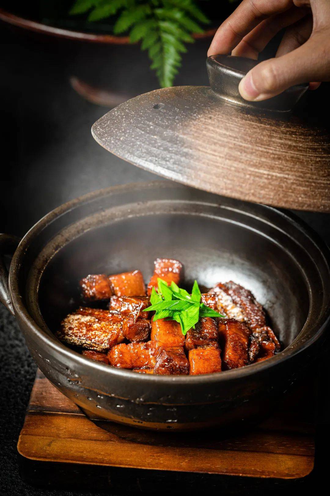 肥而不腻「 带鱼红烧肉 」蛏子烧蒲瓜是一道口感鲜美香气扑鼻的海鲜