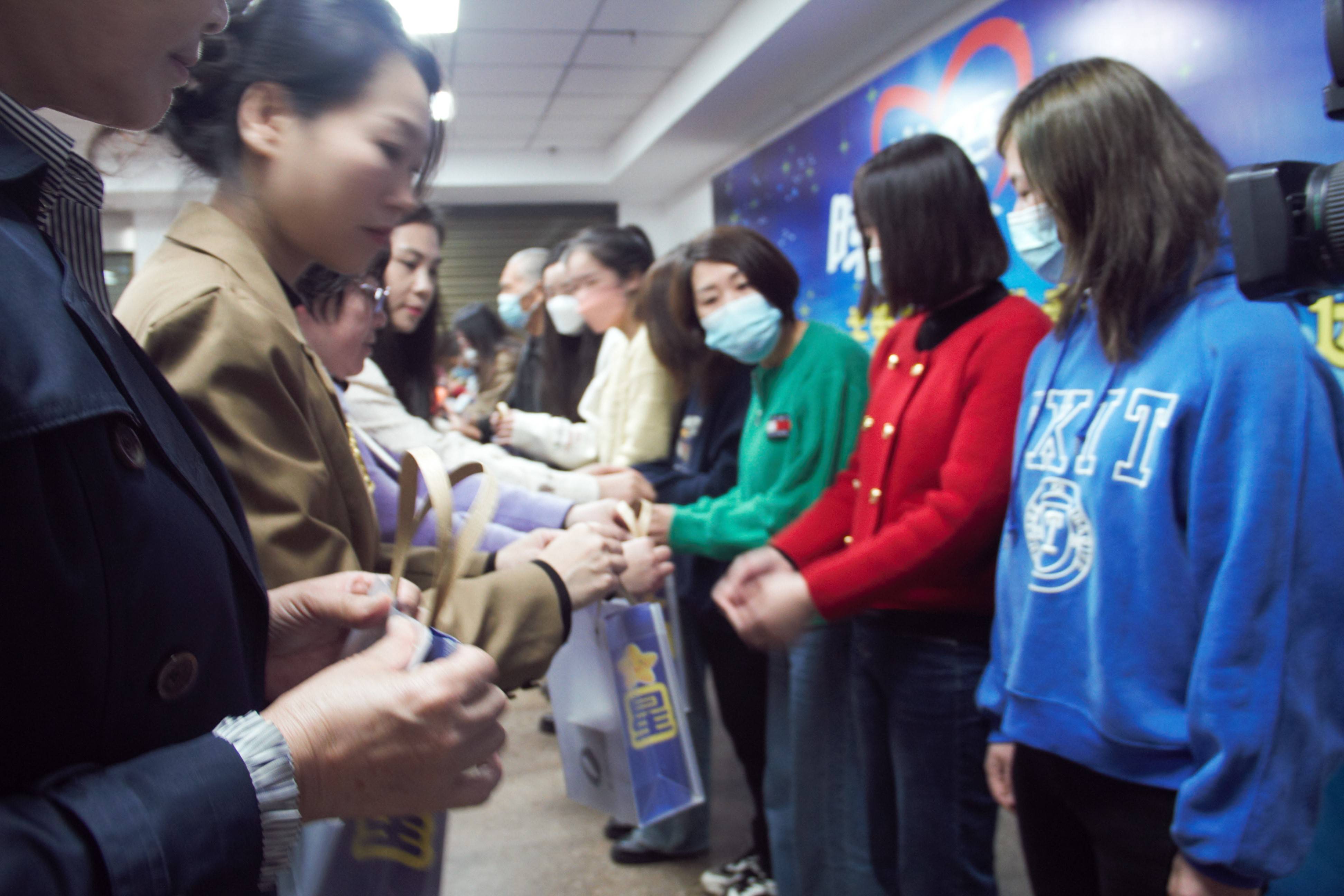 平潭综合实验区管委会原副巡视员,平潭综合实验区慈善总会会长陈文波