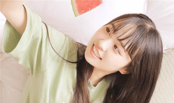 素颜也很漂亮的生肖女,不乱花钱,婚后以家庭为中心,日子安逸_生活