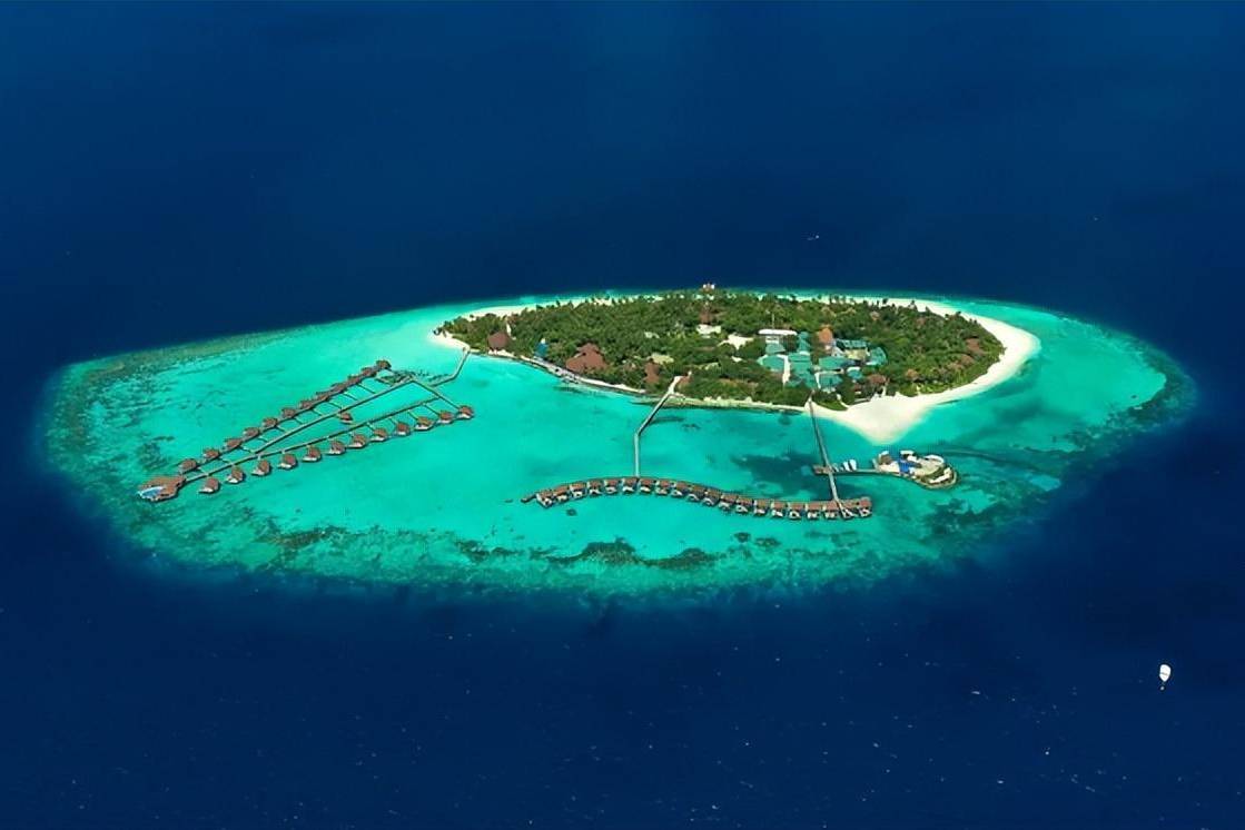 马尔代夫如何选岛？带拖尾沙滩的酒店有哪些推荐？