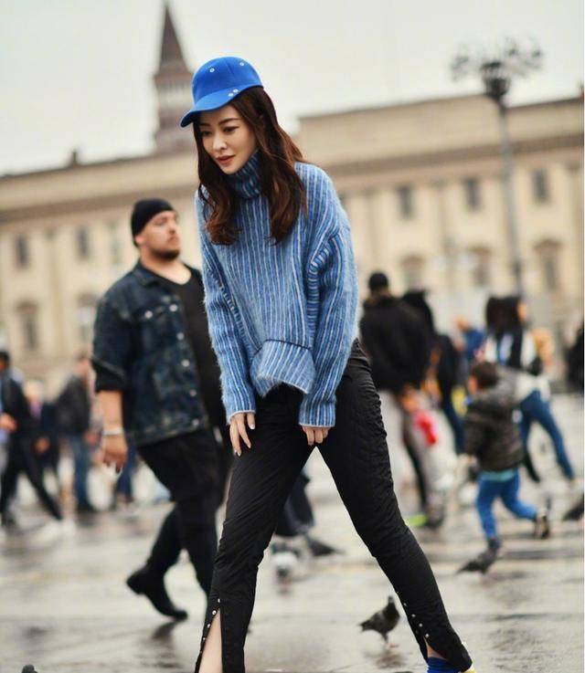 熊黛林不愧是模特,运动内衣搭牛仔裤活力十足,178的身高太惹眼_文胸