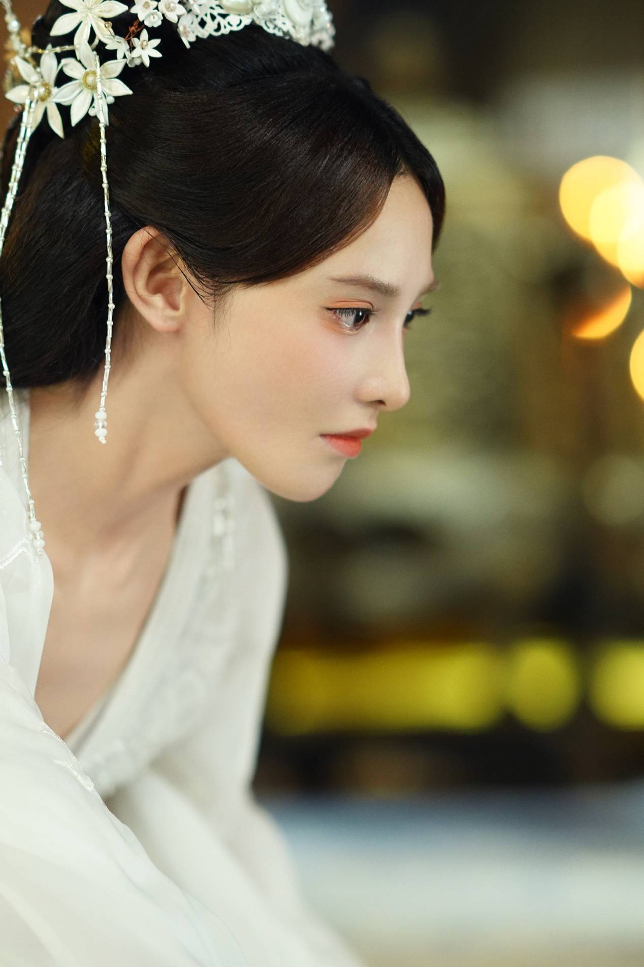 彭小苒《春闺梦里人》首播登上猫眼top1,演技反差感获赞无数_聂桑榆