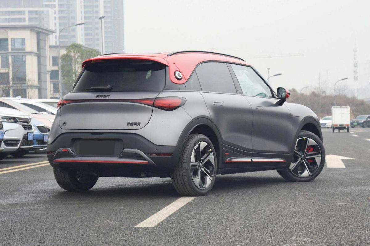实拍Smart精灵#1顶配,售价27.9万,续航500km+3.9秒破百,不香?_搜狐汽车_搜狐网