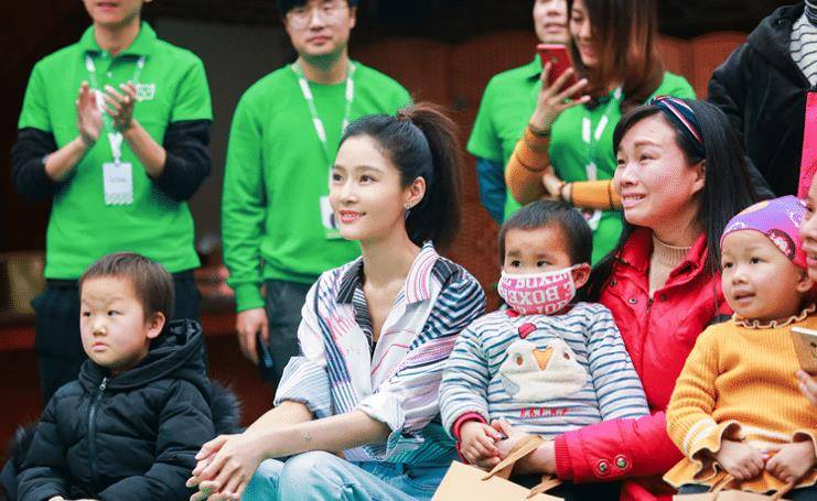 王媛可:28岁嫁演员王雨,婚后生两子,如今事业有成家庭幸福_父母_北京