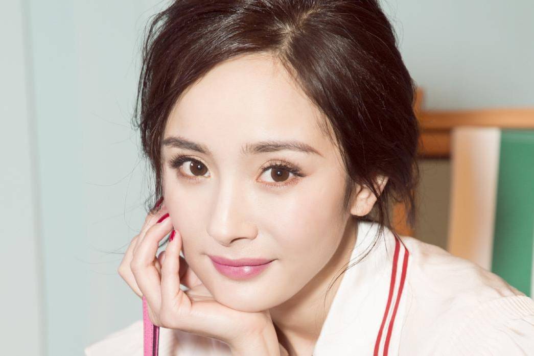 2023女演员真实人气排行榜最新第一实至名归