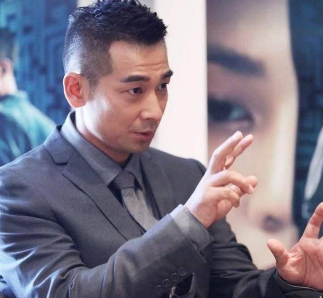 作为已经过气演员的赵文卓呢,此次却是成为了导演,自导自演一部动作戏