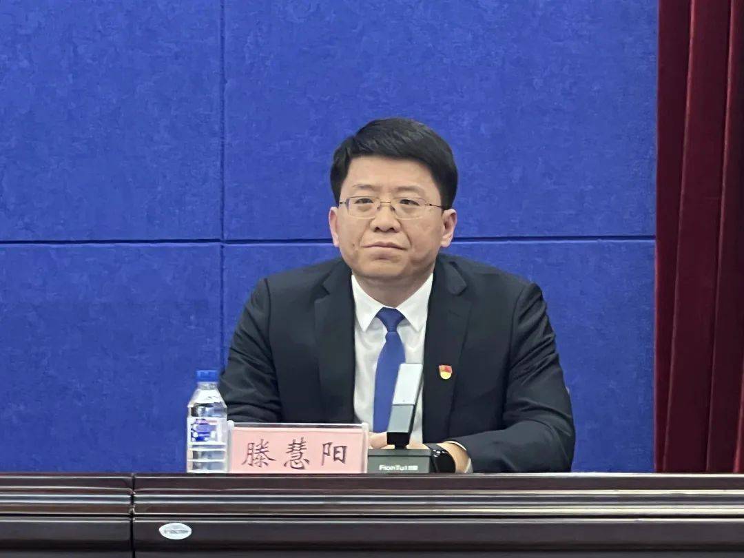 蛟河市副市长 滕慧阳:蛟河发展电子商务比较早,2015年荣获国家电子