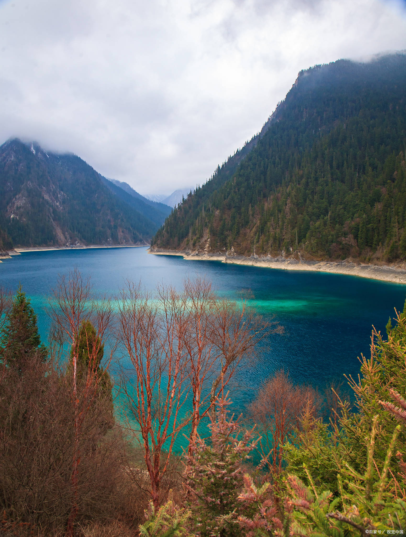 九寨沟旅游大概多少钱？九寨沟旅游攻略，如何玩转美景又不伤荷包（四川旅游攻略路线最佳路线）