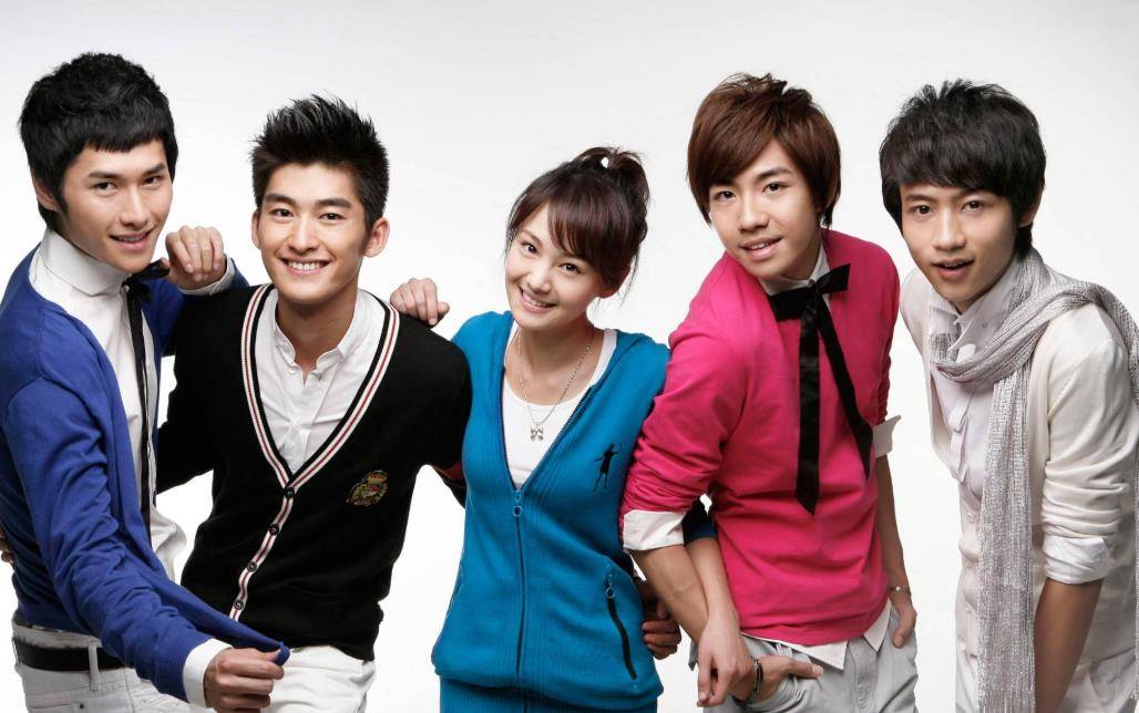 时隔11年与张翰再合作,割了双眼皮像换了个人_肖涵_魏晨和_剧中