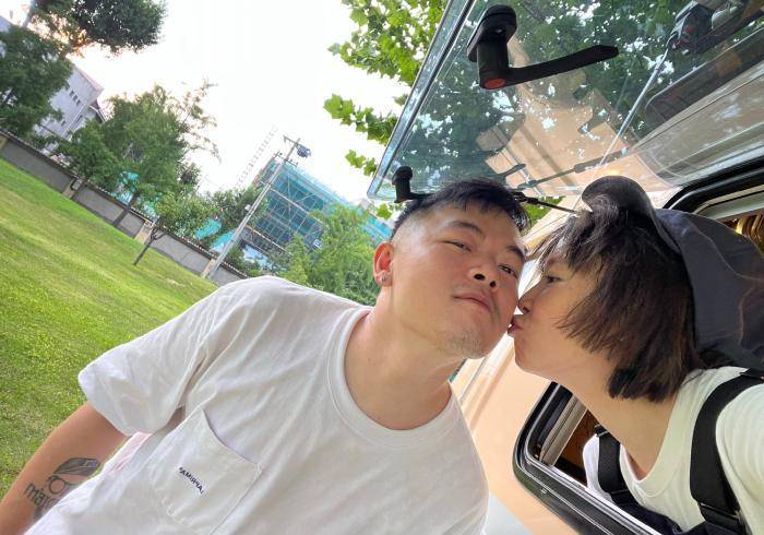 黄雅莉和王皓在一起多年,其实早该安排他们生孩子.