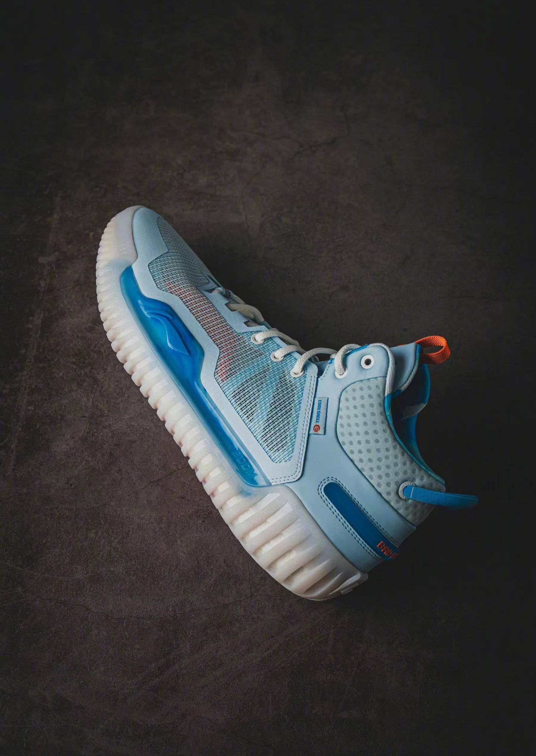 李宁反伍3代篮球鞋细节图曝光!