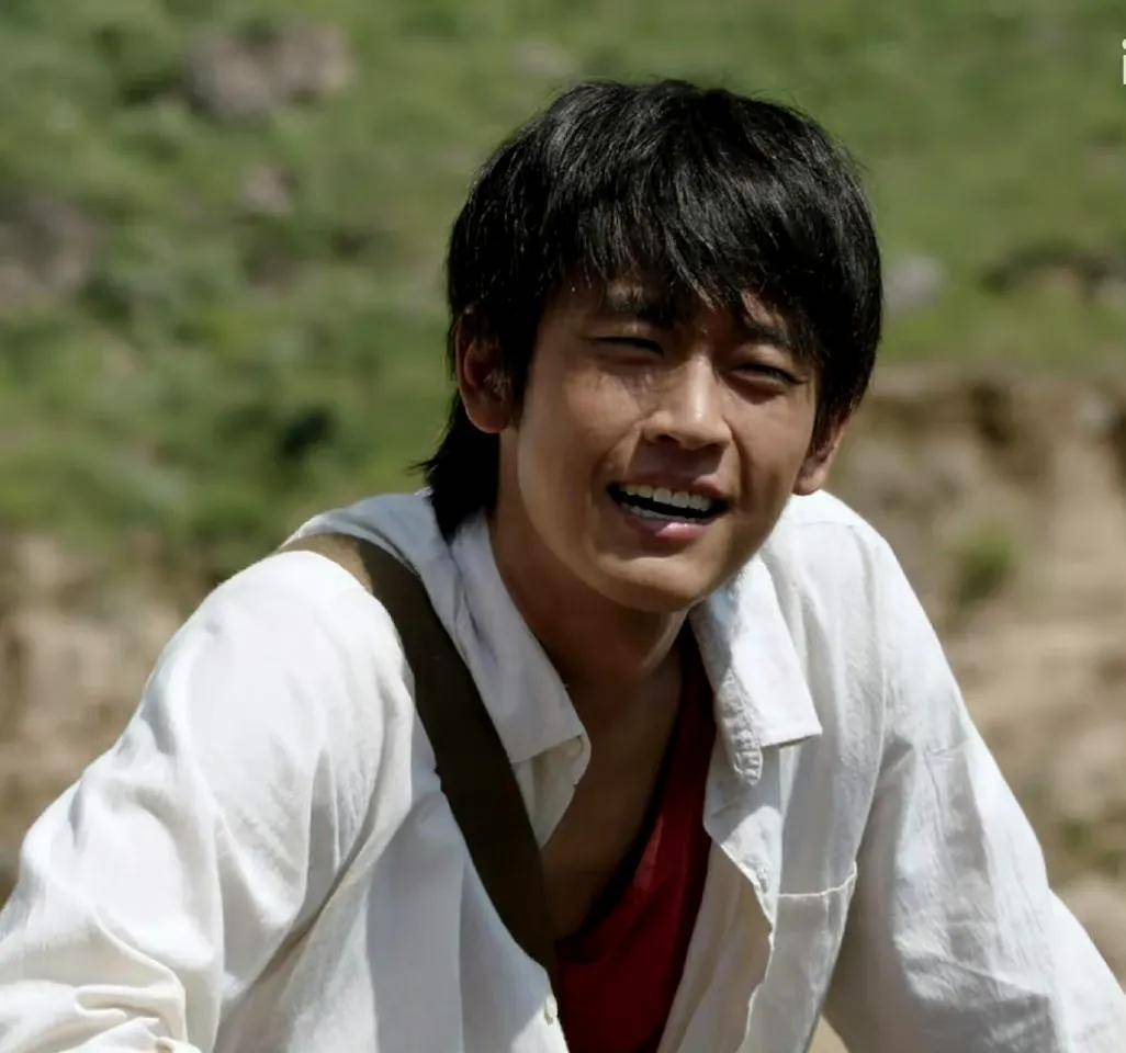 陈晓褶皱的衣服,李沁的素颜,张嘉倪的舞蹈,电视的这部剧爆了_加林