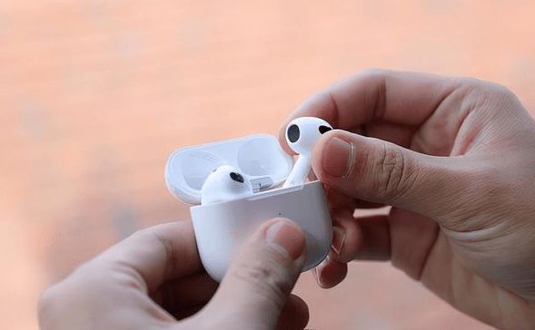 有什么推荐的半入耳式蓝牙耳机?高性价比半入耳蓝牙耳机推荐