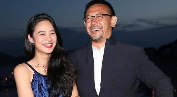看完姜文的老婆,再看姜武的老婆,网友:兄弟俩的审美差距真大!