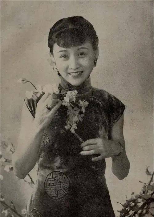 民国十位风华绝代的电影女明星 周璇、陈云裳等,谁最好看?(二)_影片_影业公司_上海