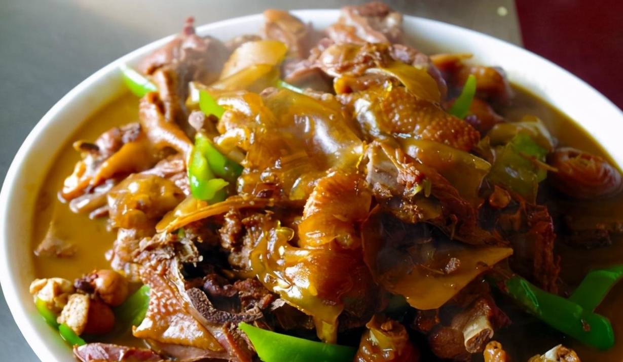 冬天来莱芜,别光吃莱芜烧饼,这两种特色小吃一定要亲自尝尝_雪野_美食