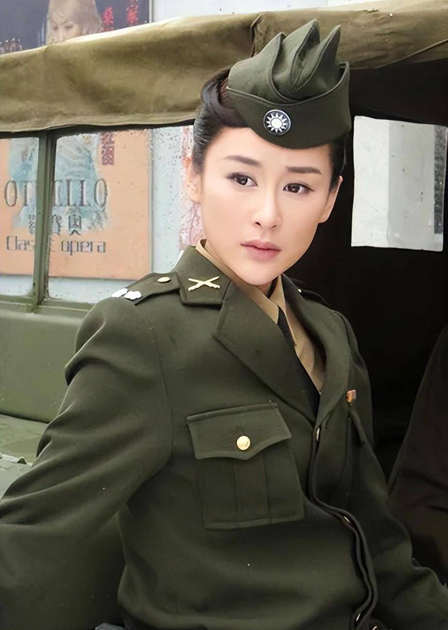 有人送了她一个电视剧"军统之花"的称号,你觉得周扬能配得上吗?