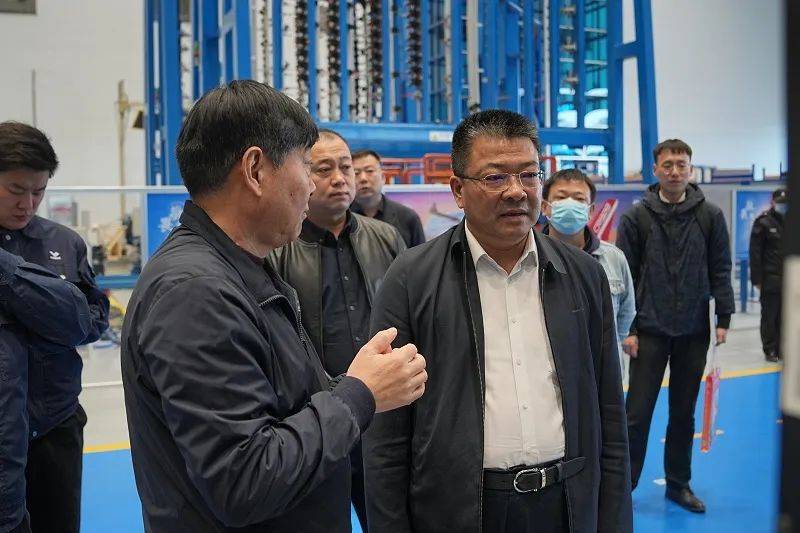 随后,惠冰一行来到中国商飞上海飞机制造有限公司,与上飞公司副总经理