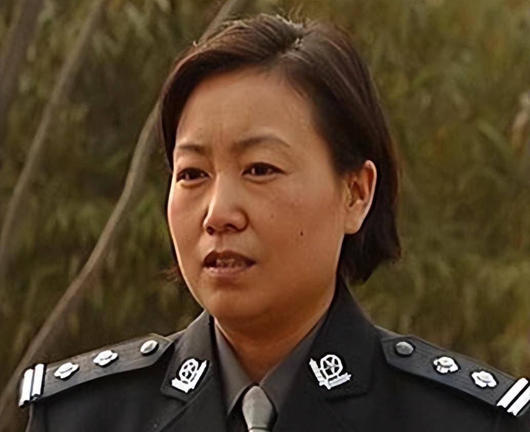 警界女青天任长霞因公殉职,30万人自发含泪送行,死因让人心酸_登封