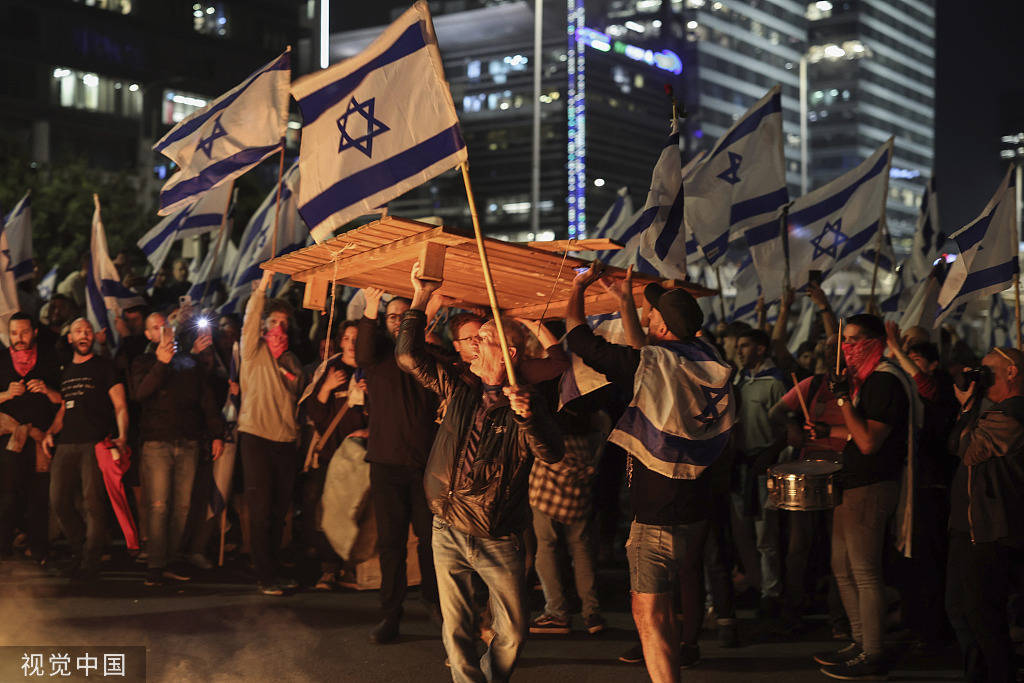 以色列爆发反司法改革抗议,63万民众走上街头