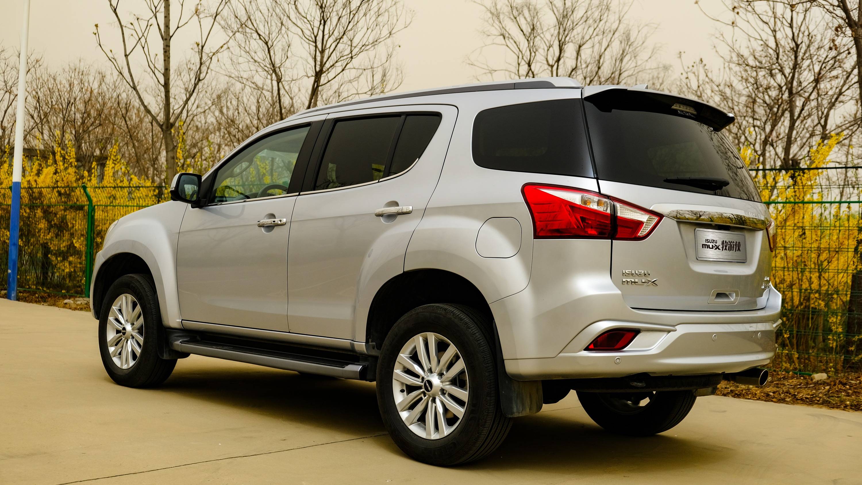 实力抗打的合资硬派越野suv 深度体验江西五十铃牧游侠_搜狐汽车_搜狐