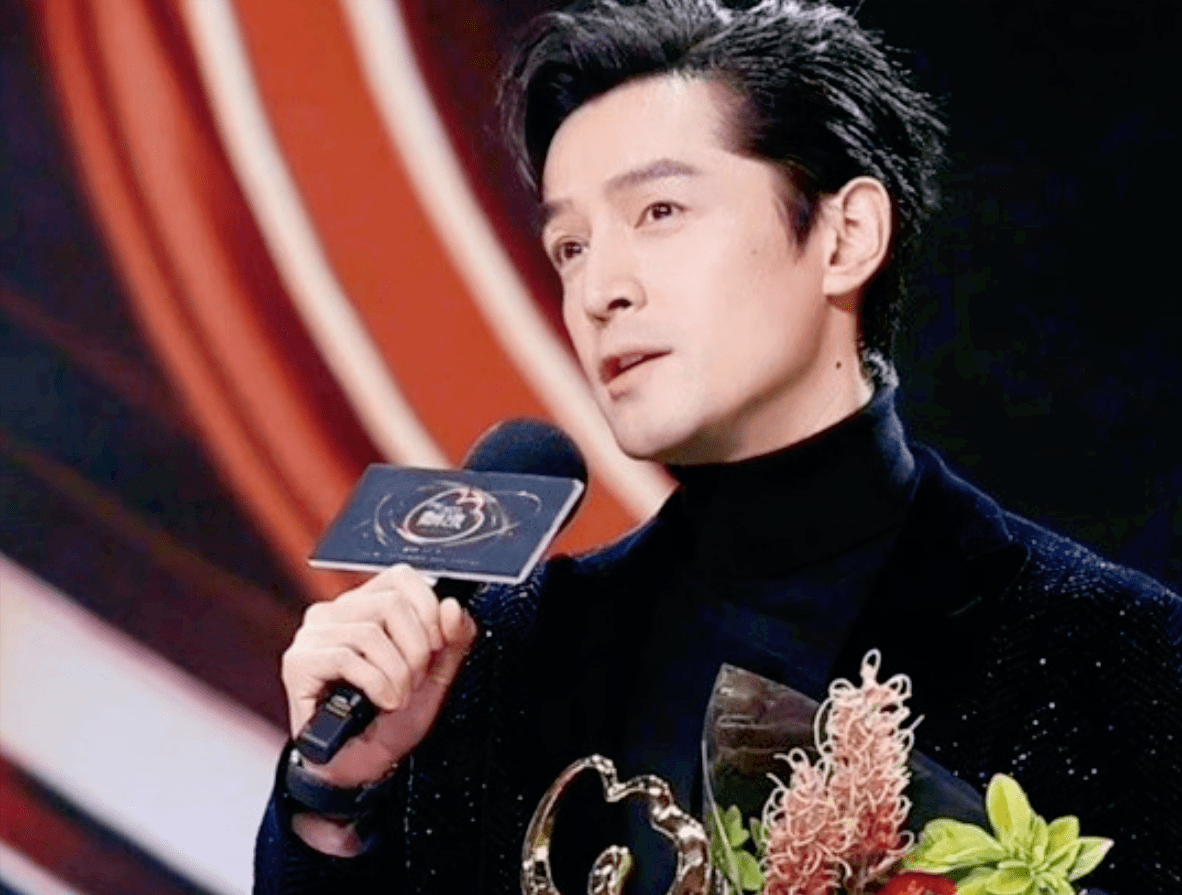 明星轮番谈孩子,胡歌说女儿像块豆腐,黄圣依俩儿子差别大_康康_胡军