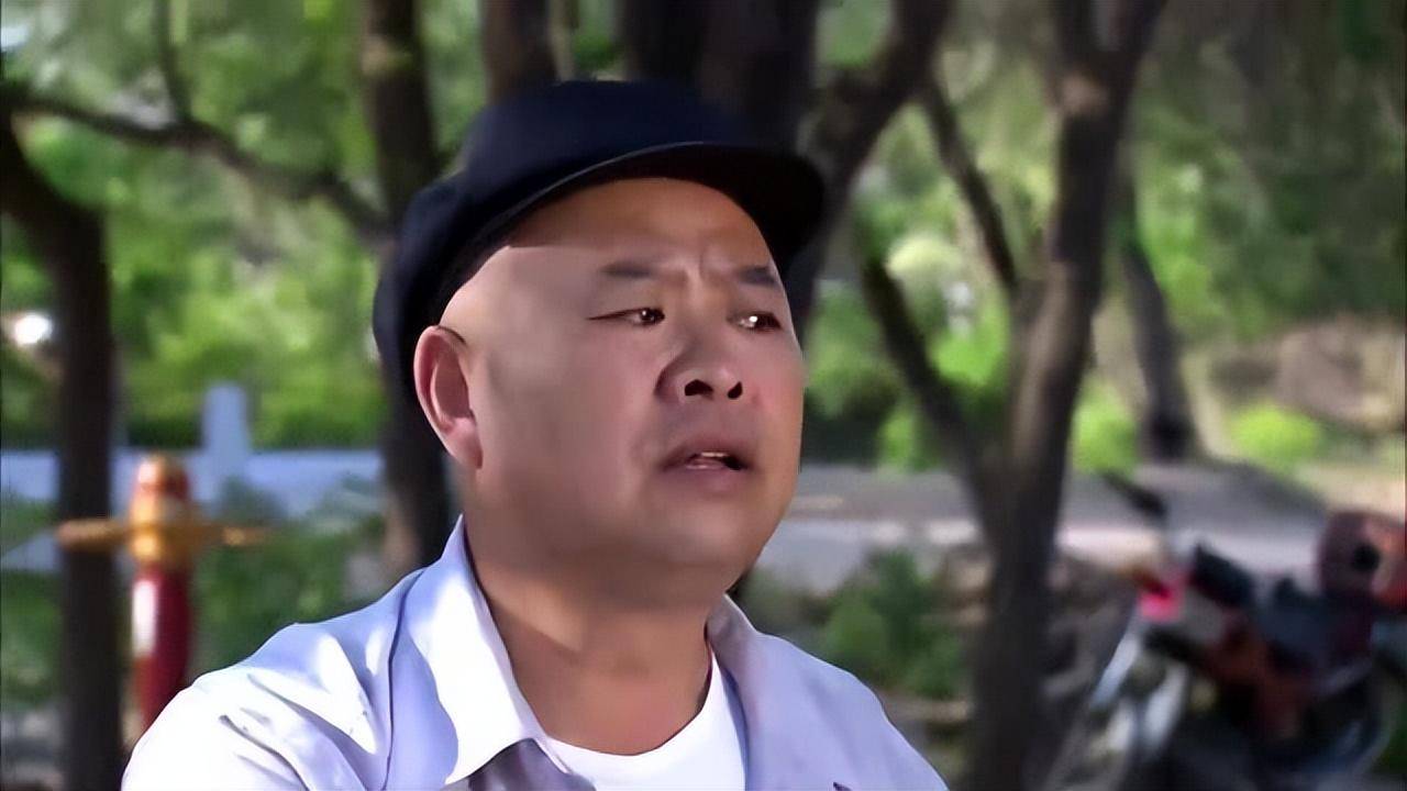影视演员王晓曦出镜,曾饰乡村爱情齐三太,怒斥老戏骨张洪杰抢戏_合作