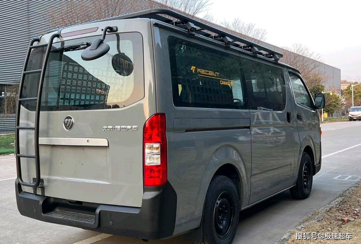 福田牌"海狮旅居车"来了,可选四驱,侧滑门 字母车标,真帅气