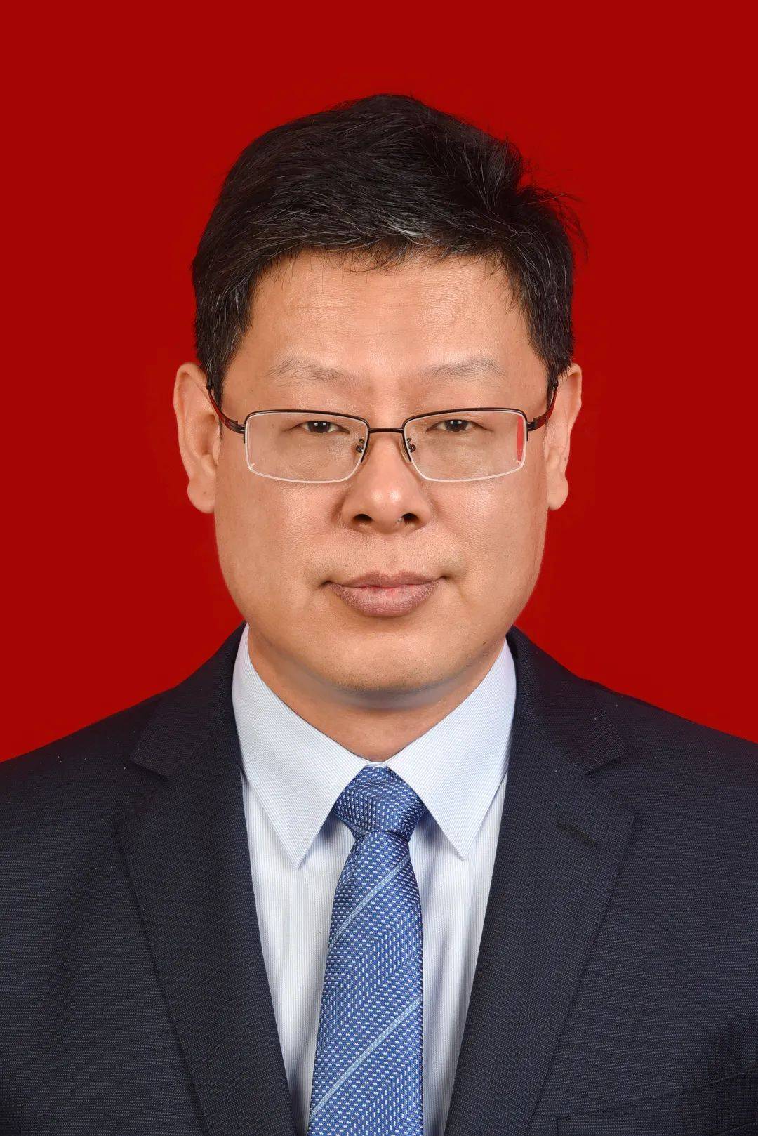 校审和2个总承包项目报价工作,积极参与基础设计,前期可研和专业培训