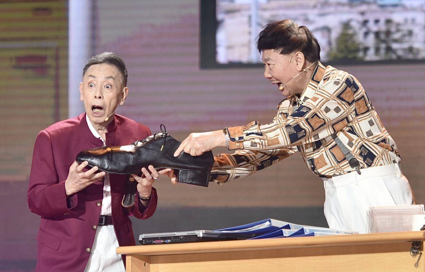 黄俊英因缺乏创新而饱受诟病,广东网友:至少他会说广东话_杨达_表演