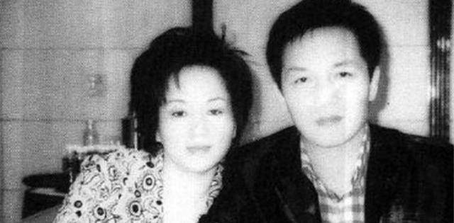 周正毅的戏剧人生:从棚户区地痞到上海首富,连坐牢都自费装空调_财富_生意_父亲