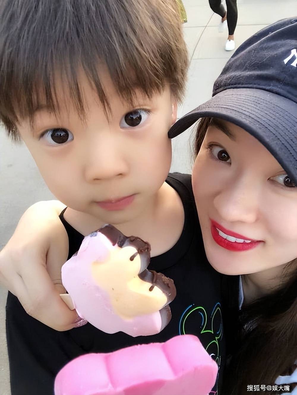 王子文:谁看我手机就不是伴侣了基本信任都没!
