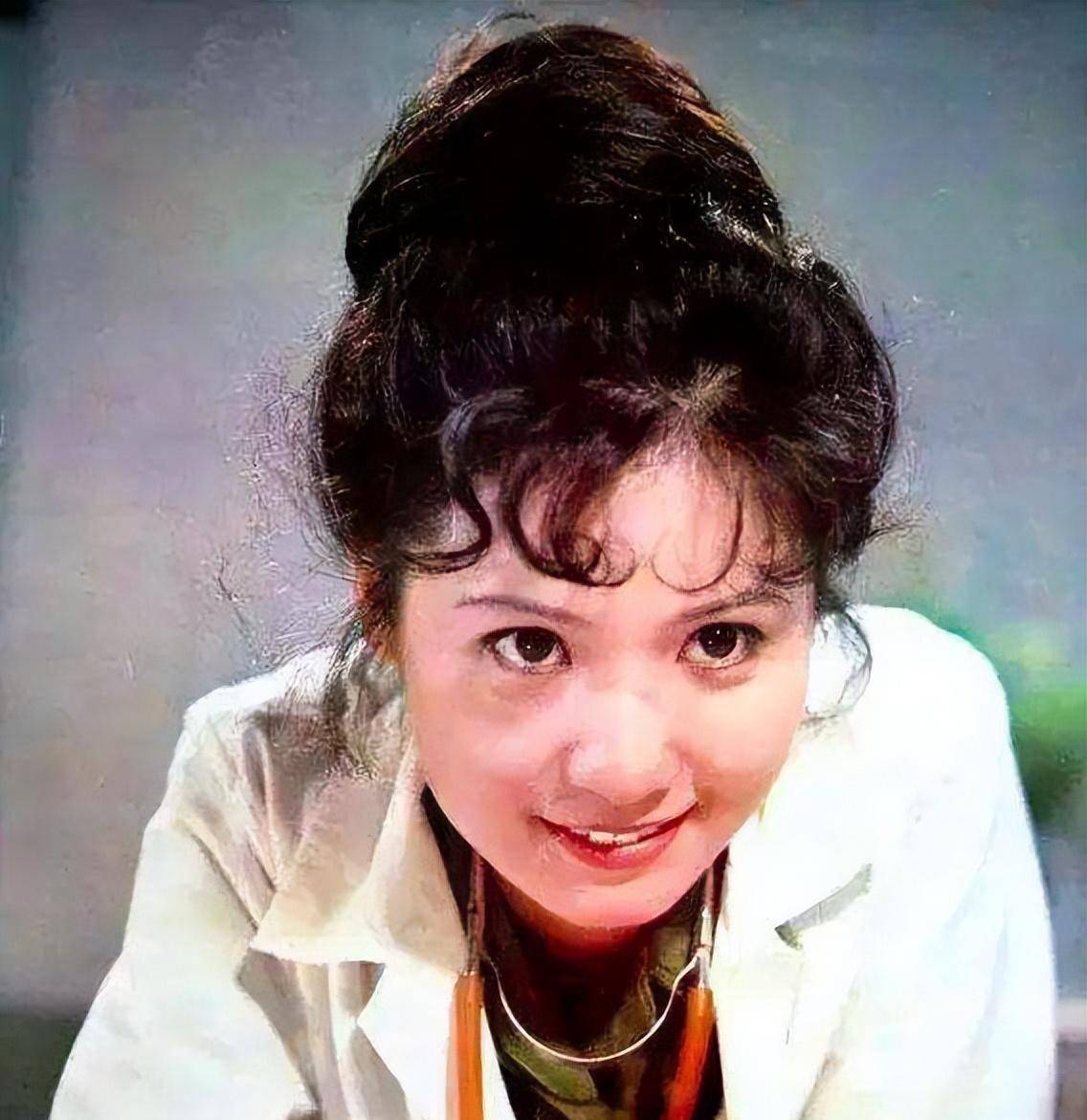 张力维:21岁成名,曾与刘晓庆齐名,42岁时,她息影做单亲妈妈_工作_电影