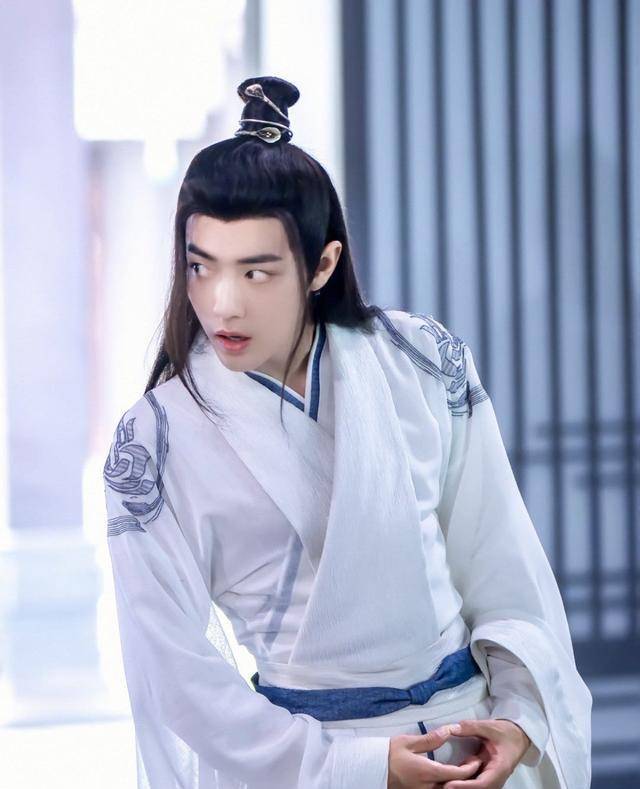 在《陳情令》的演員表裡,還有這樣兩位演員,分別是天女祠的老丈和看護