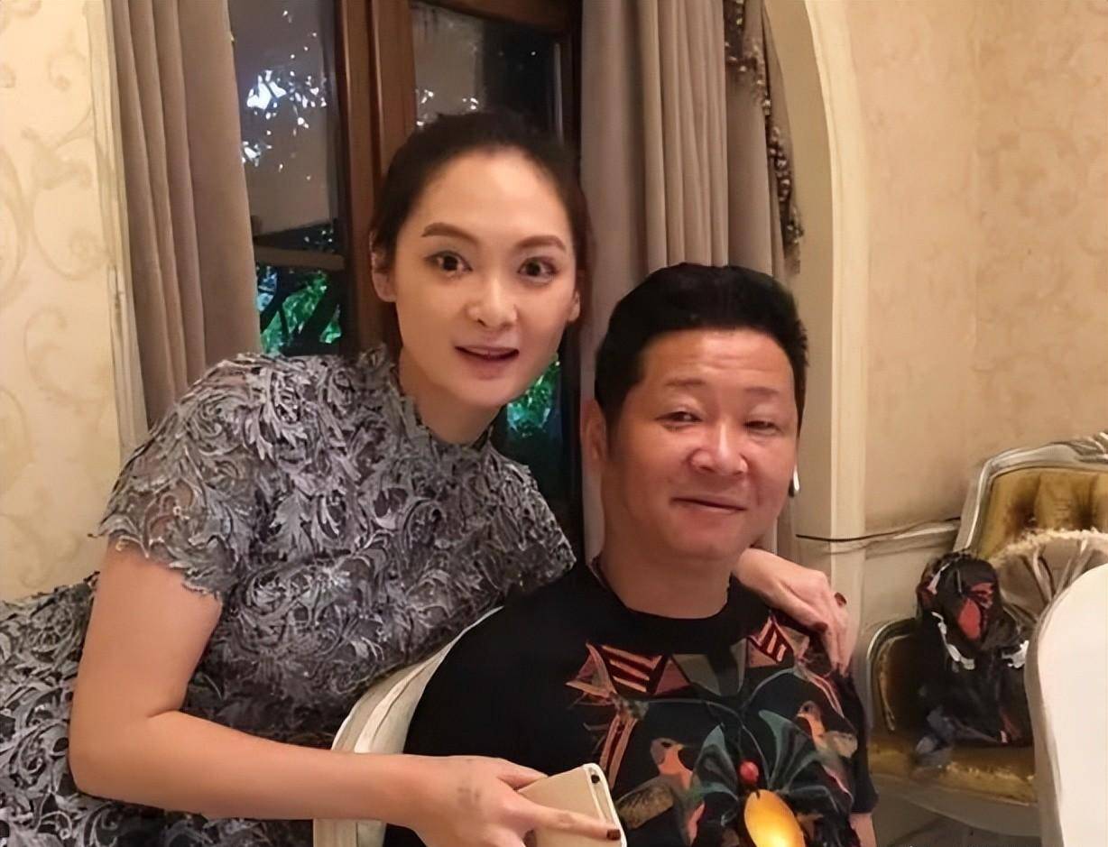 李明_赵亮_长相