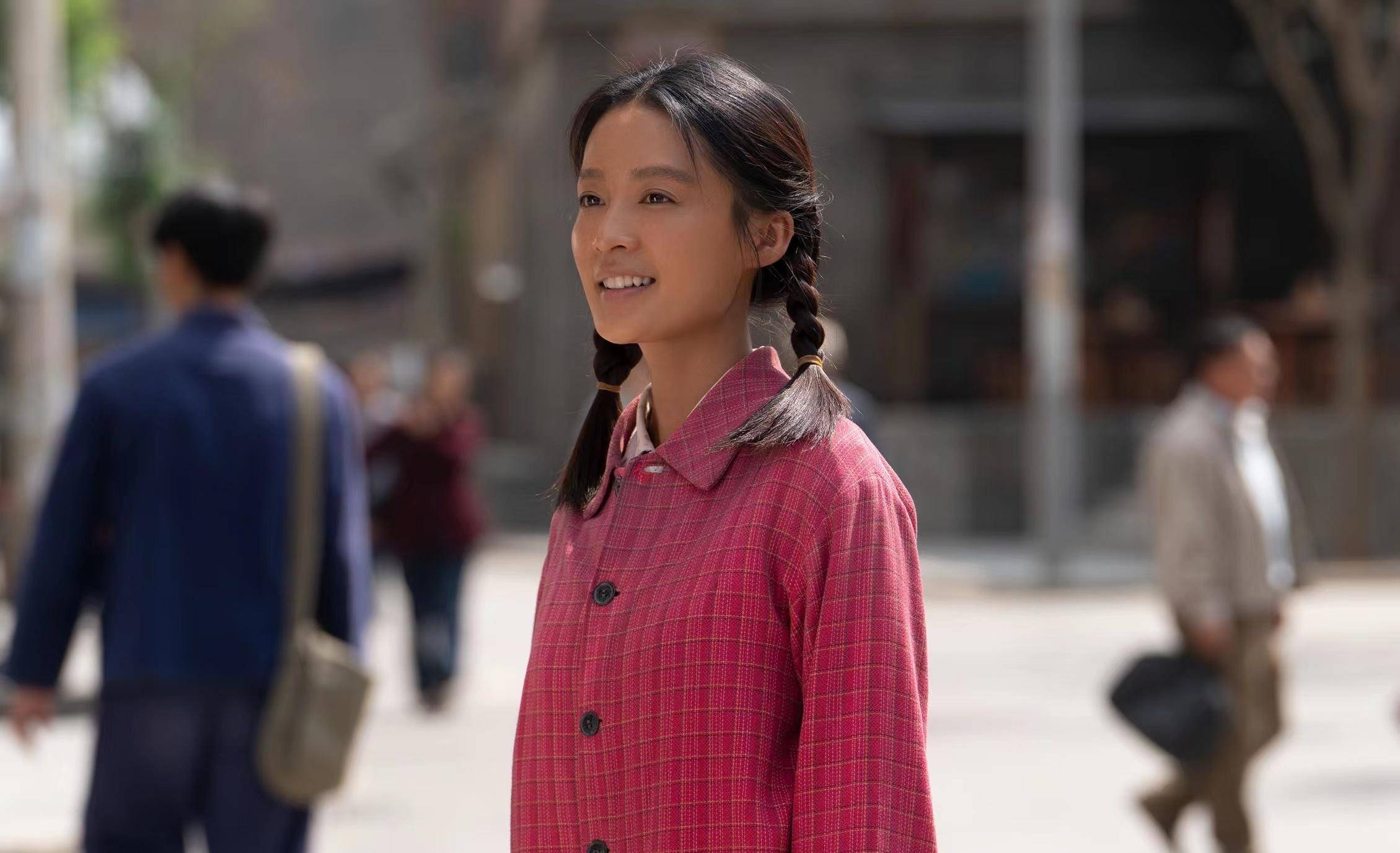 把目光从陈晓身上移一移,这剧5个女演员一出场,就抓住了我眼球_刘巧珍