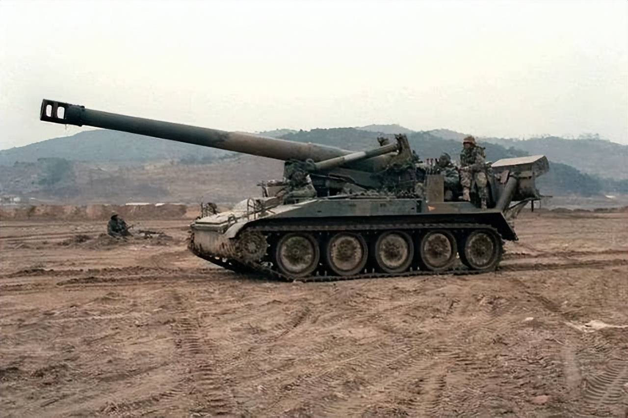 FGT-203毫米牵引火炮图片