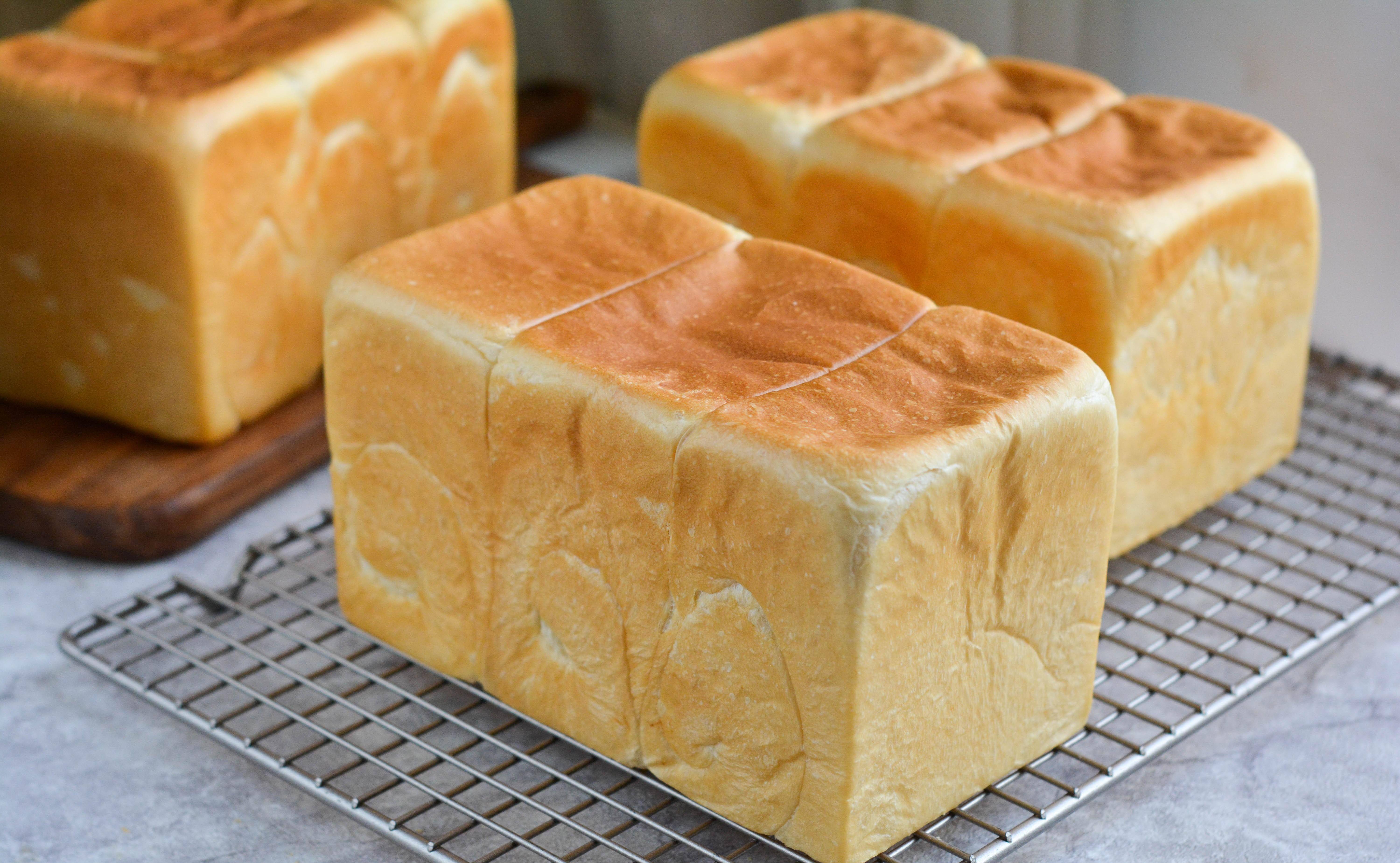 自制牛奶吐司,柔软又拉丝,没有改良剂,健康美味放心吃_面团_美食_面包
