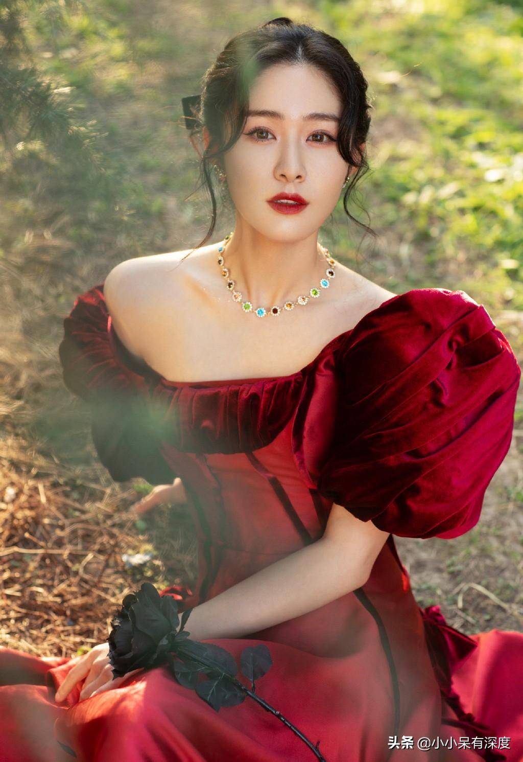 芒果台小花梁田,有邻家小女孩的气质,被曝与华晨宇关系亲密?