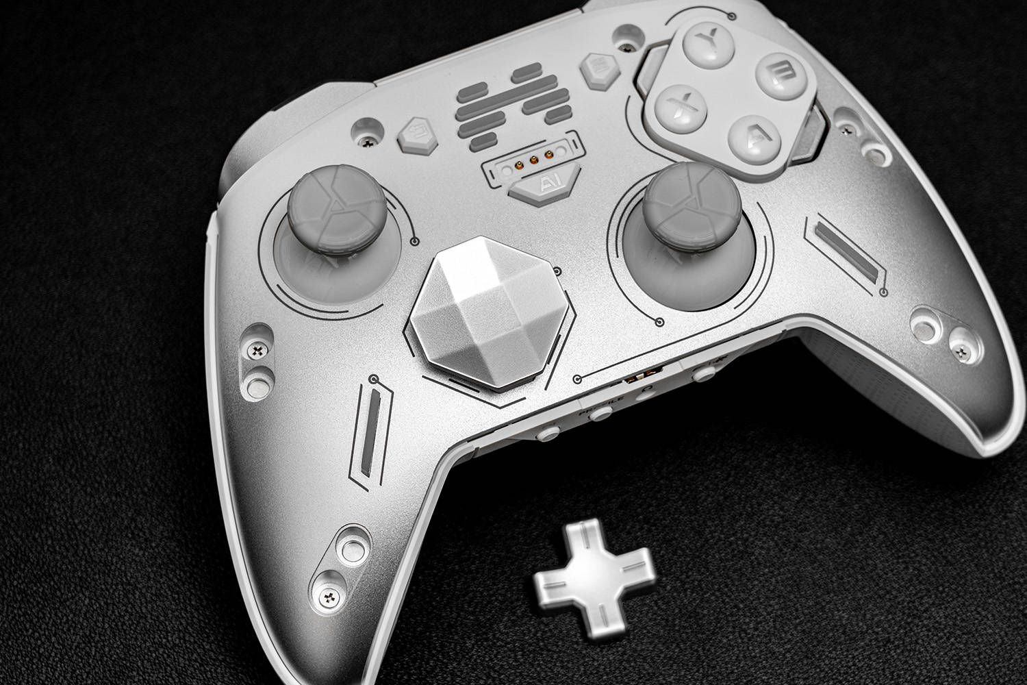 全平台通吃、瞬发光轴微动、六轴体感，北通宙斯2游戏手柄评测