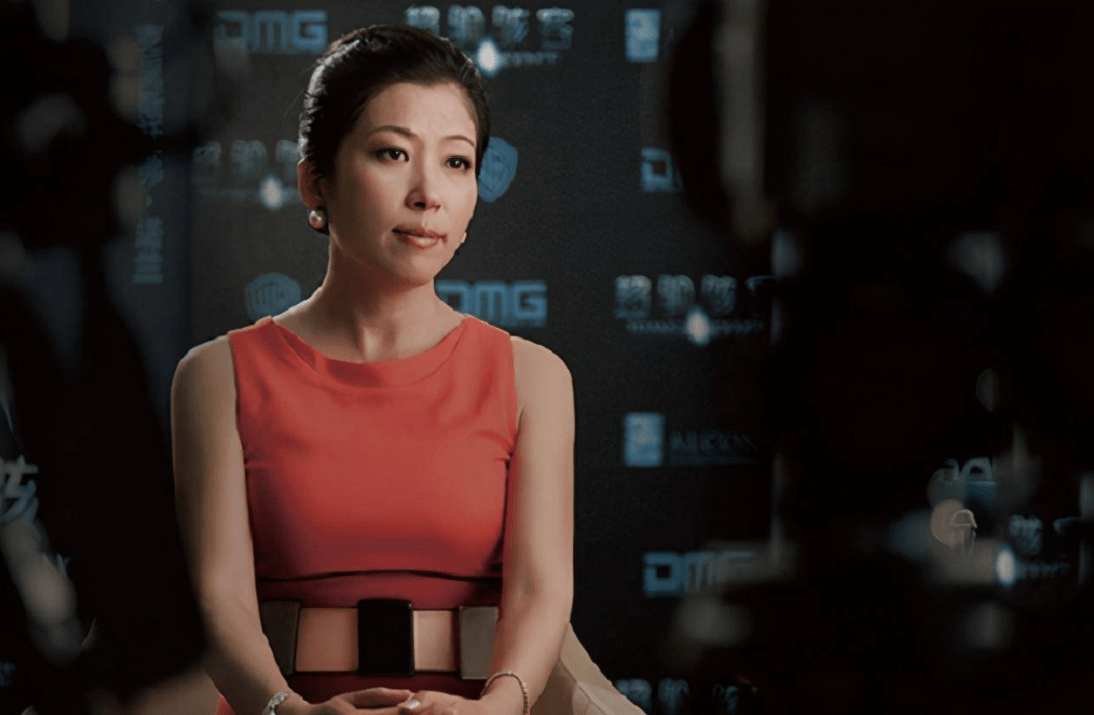 她是"人人喊打"的体操冠军,卷款44亿逃亡美国,装病不肯回国_吴冰_成为