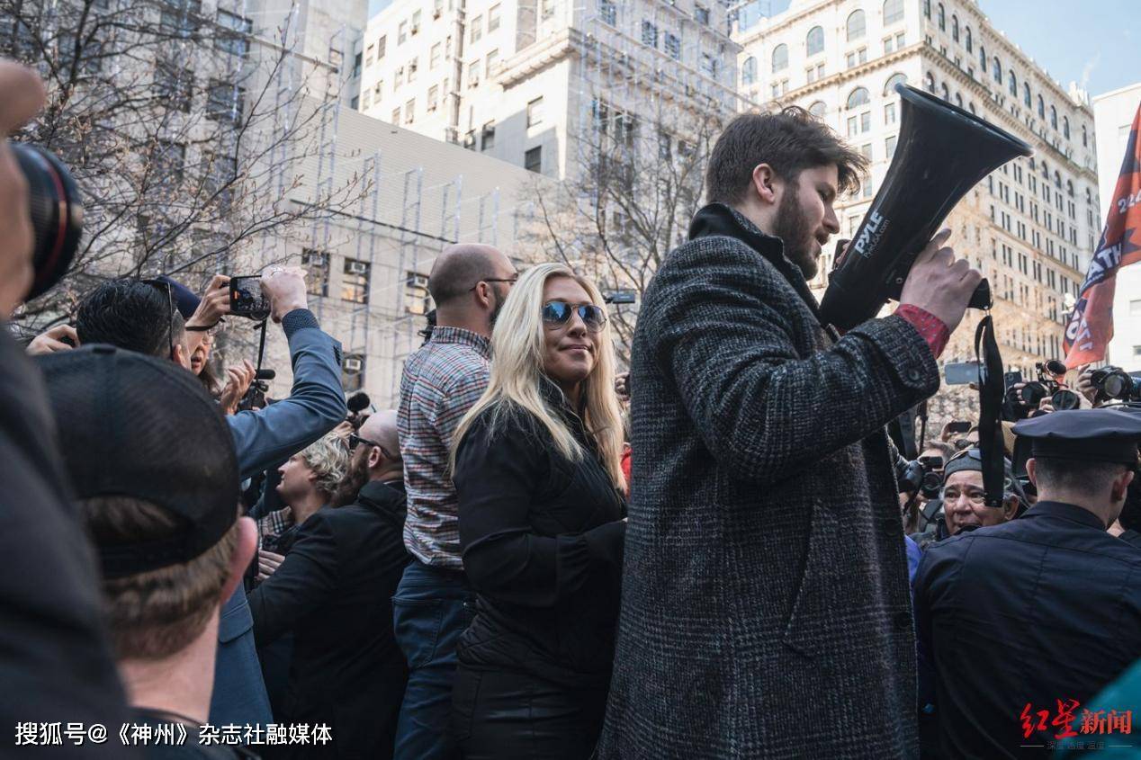 刑期最高可达136年,特朗普拒绝认罪,现场细节曝光_抗议_美国_法律