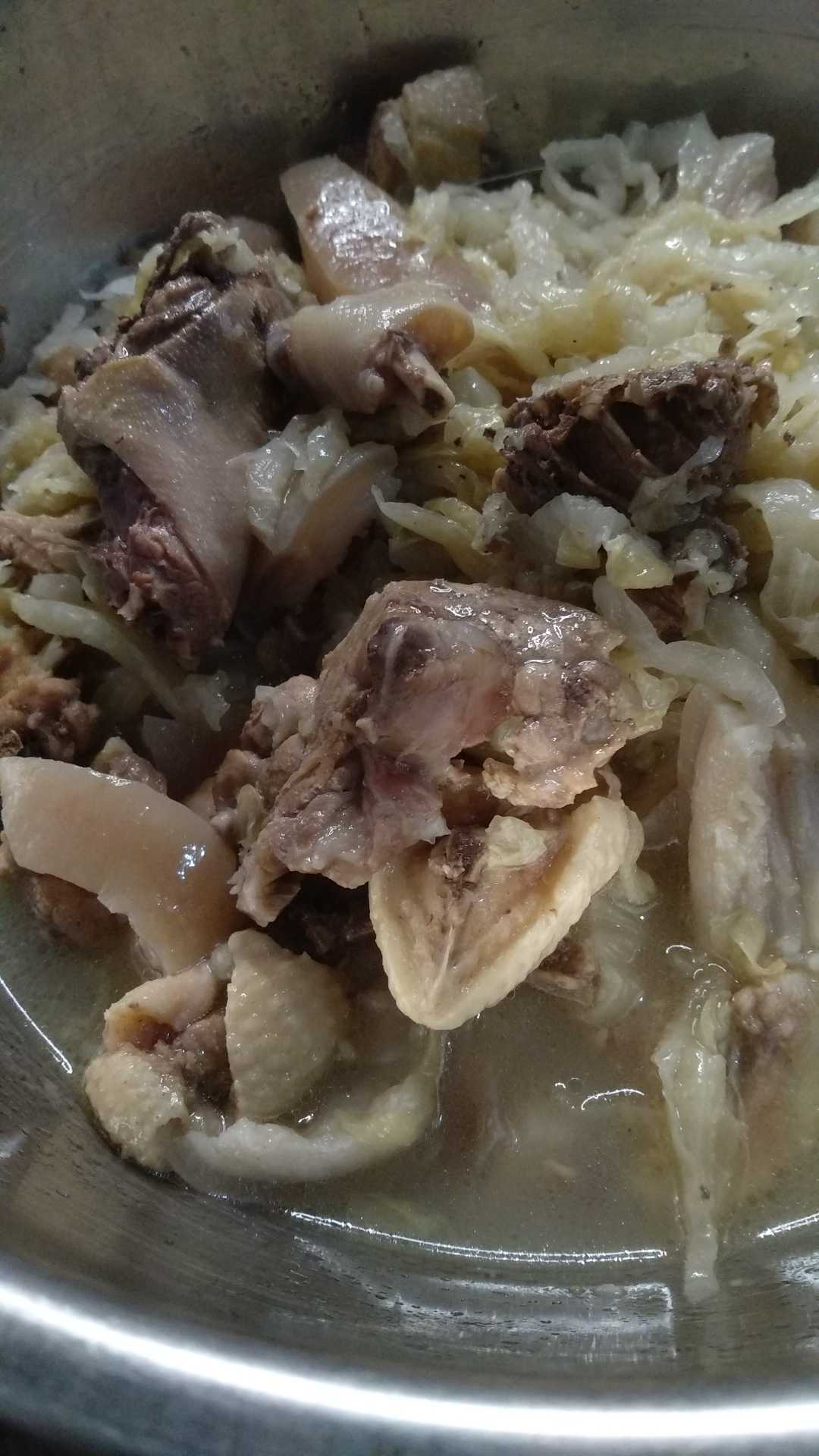 鴨肉燉酸菜,肉香酸菜也香,堪稱一道美味的佳餚_菜餚_肉鴨_方法