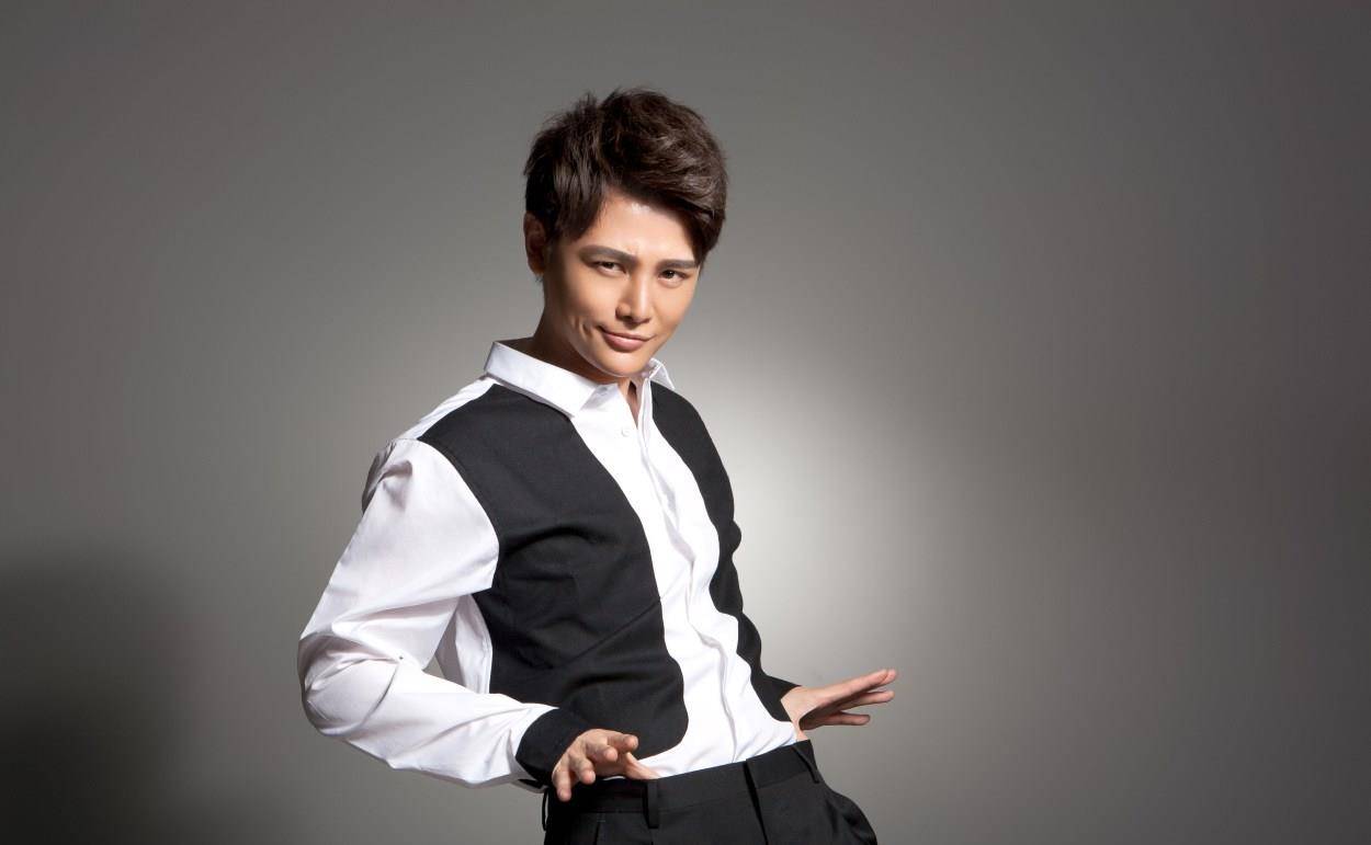 马天宇和孙坚长得像,整容之后的孙坚撞脸马天宇,整容还是没变化_发展