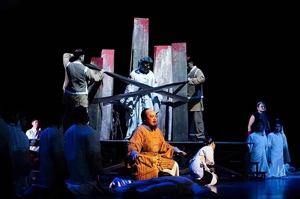 再读莫言的《檀香刑》:专制暴政社会下,麻木的看客和