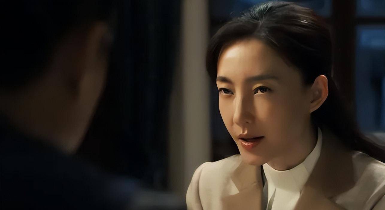 《无间》面瘫脸"女特工"王丽坤:求放过观众吧!_剧情_日本_表情