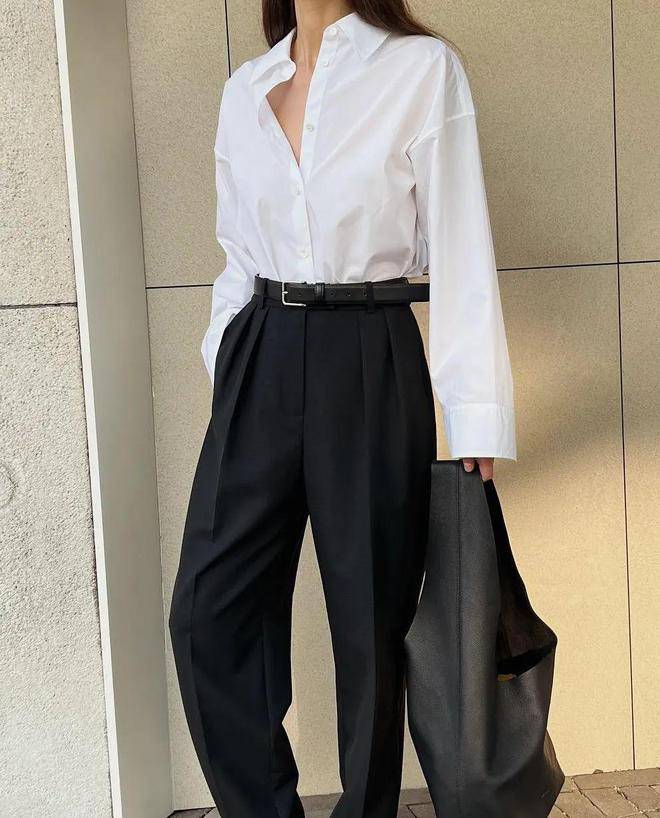 这条裤子你一定有,但我猜你不知道怎么把它穿好看_衬衫_西裤_黑色